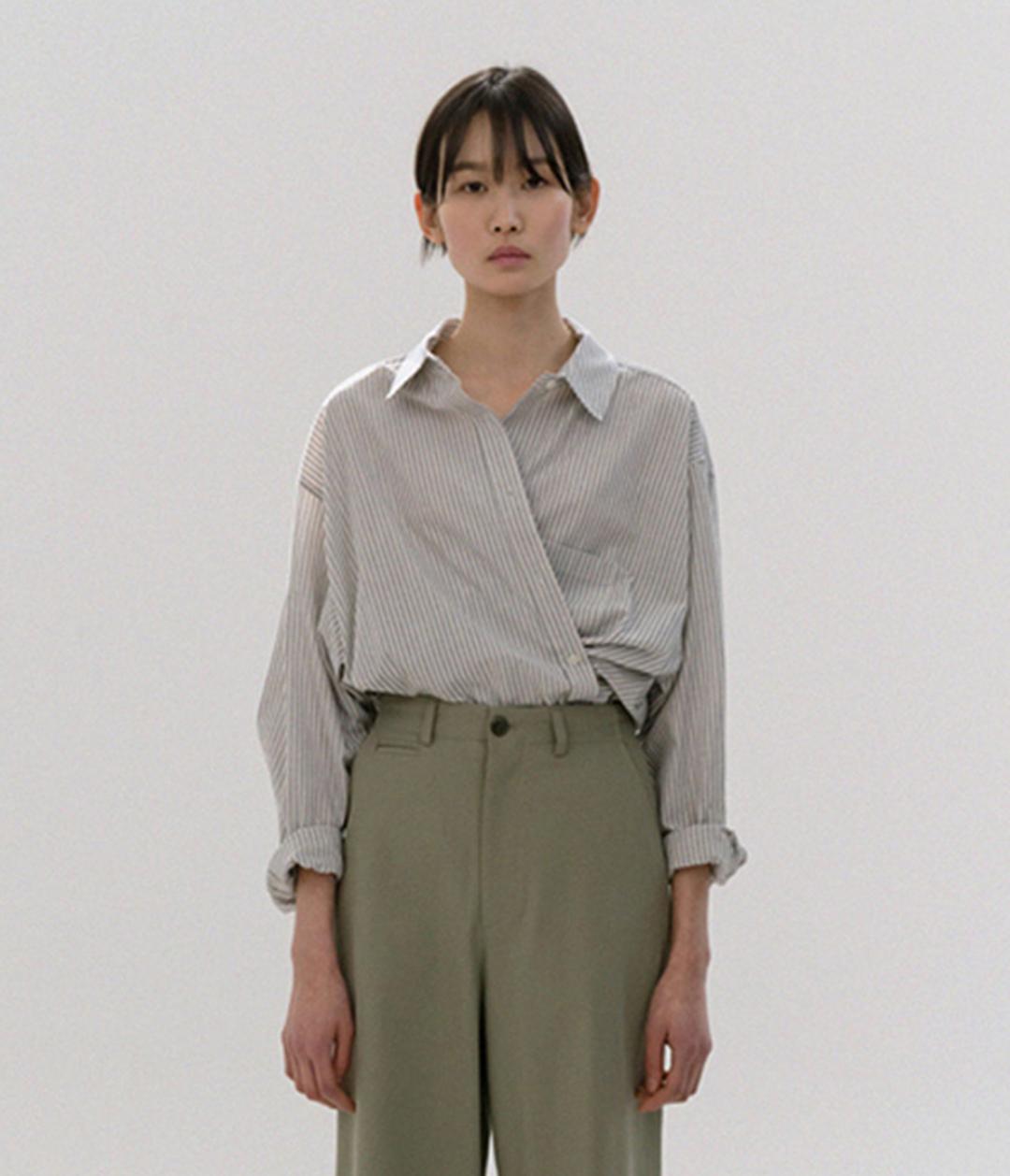 box shirt (navy stripe)