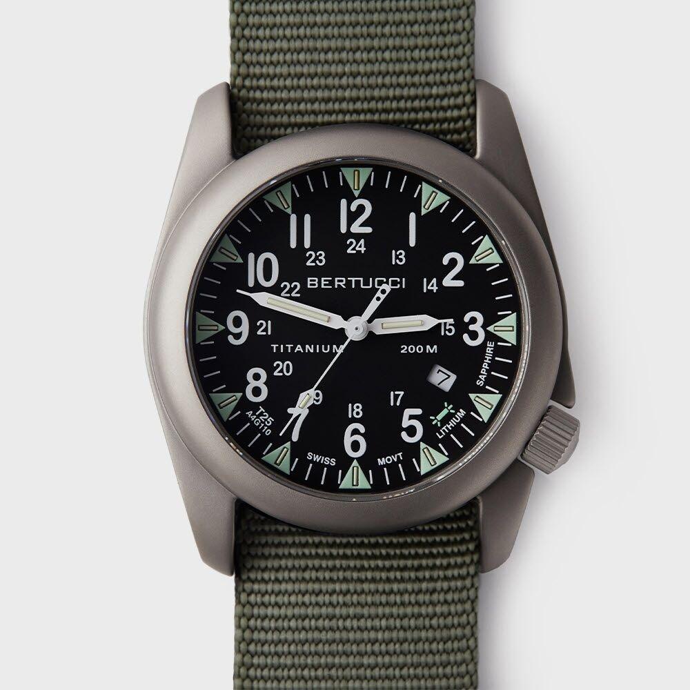 베르투치 A-4T 슈퍼양키 일루미네이트 티타늄 필드시계 13481