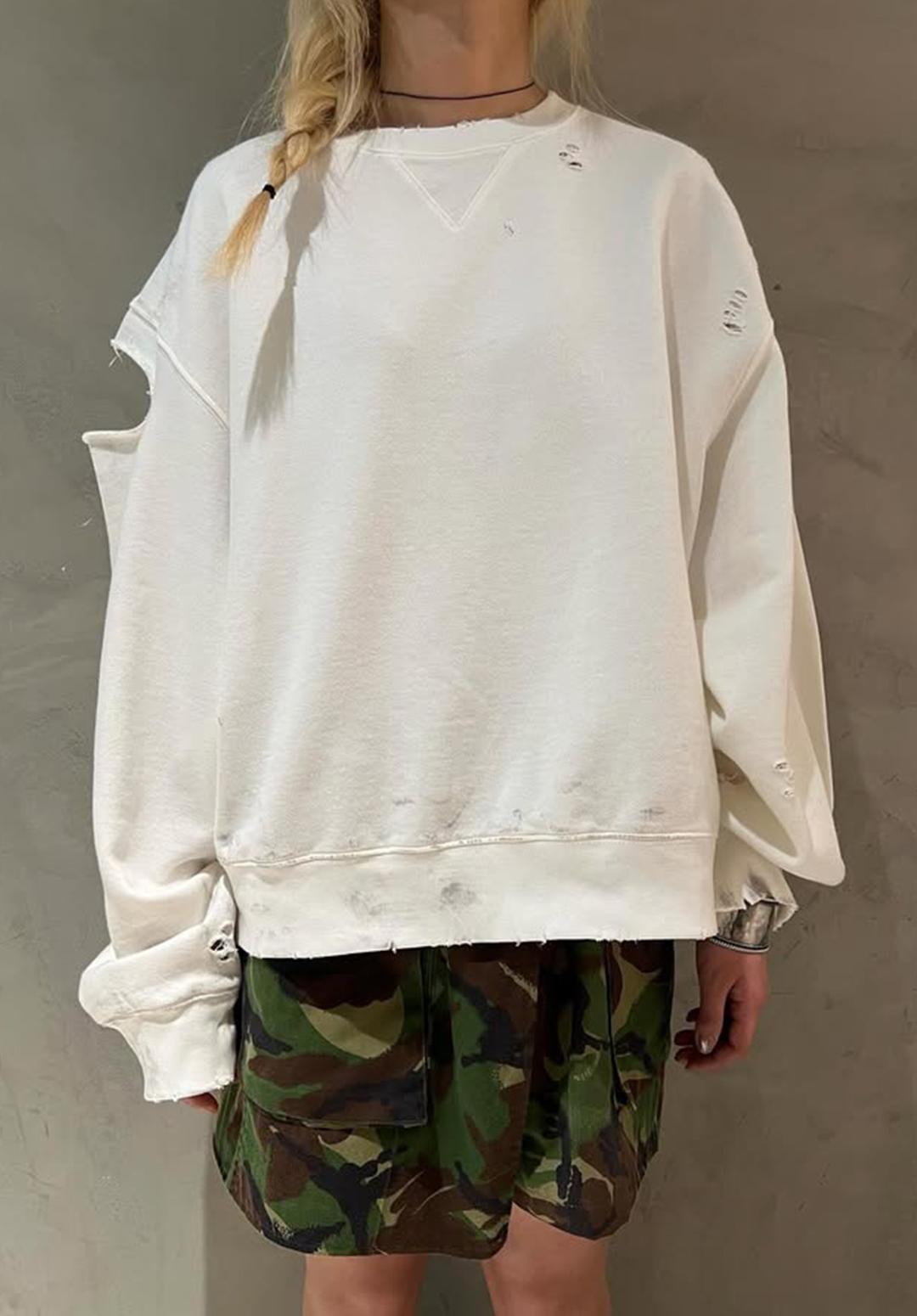 DISTRESSED SWEATSHIRT, WHITE