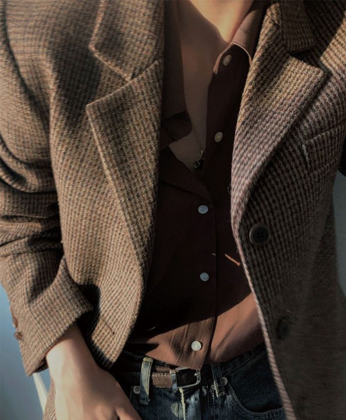 모티브 크롭 카라 배색 싱글 버튼 울 자켓(브라운)