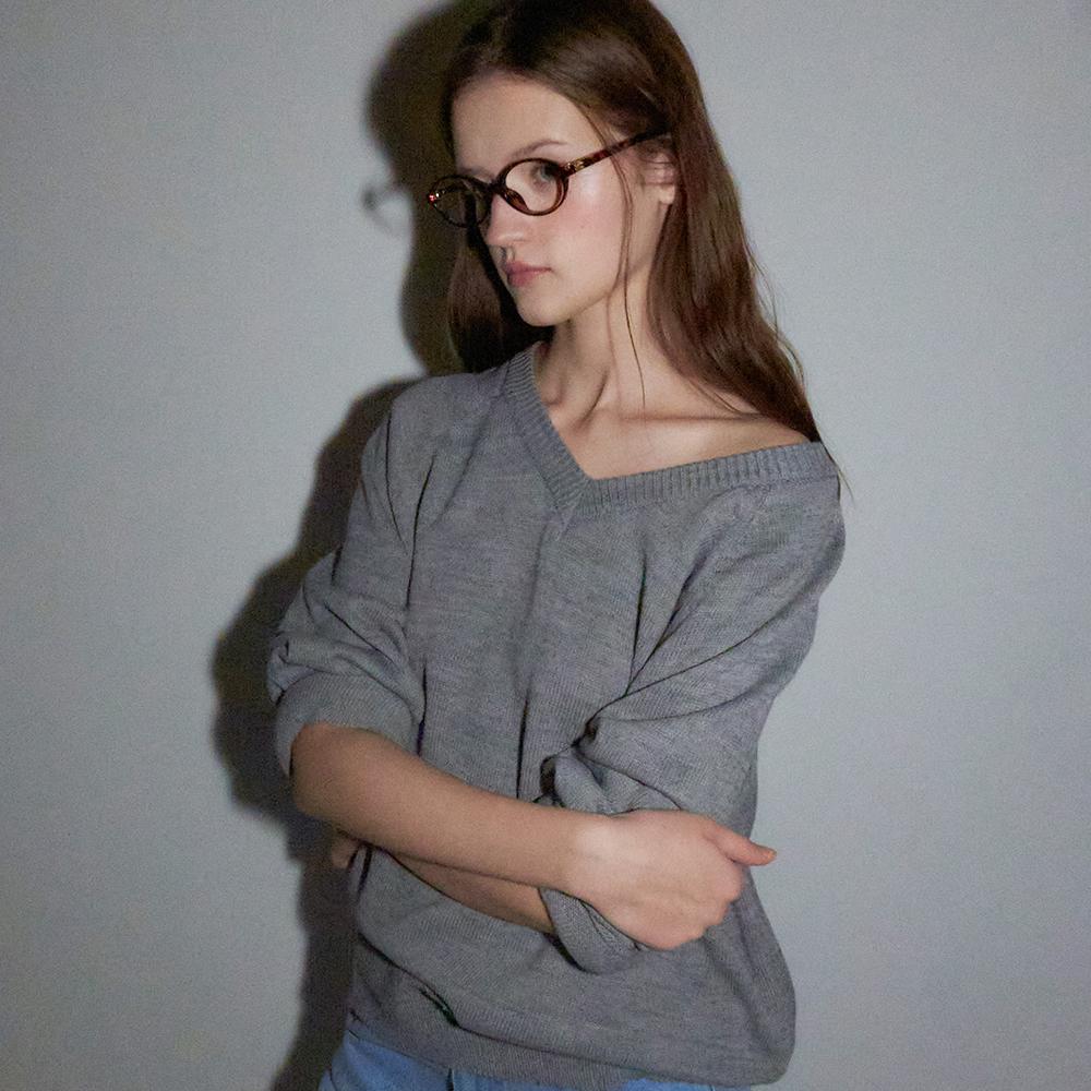COZY LOOSE FIT V NECK KNIT MELANGE GREY