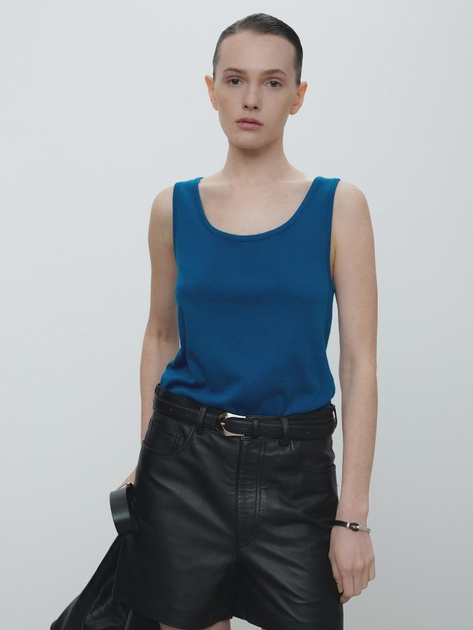 GARMENT-DYED COTTON SLEEVELESS_ INDIGO