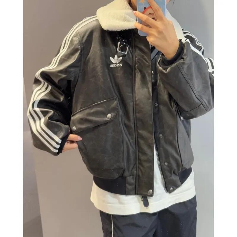 아디다스 오리지널 PU PAD JKT 캐주얼 루즈핏 무스탕 가죽 자켓 남여공용 KF3691