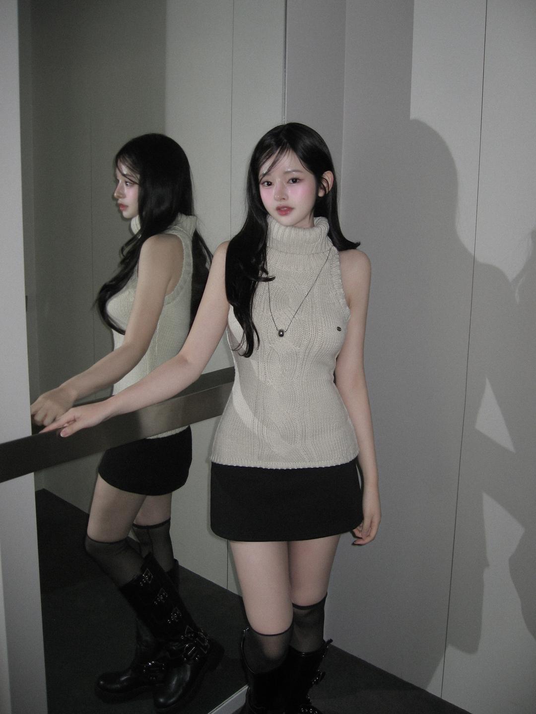 잔느 [MADE] 워밍 목폴라 나시 니트 원피스