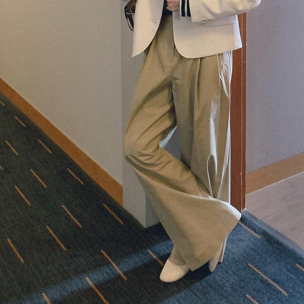 투드 오버 핏 핀턱 팬츠