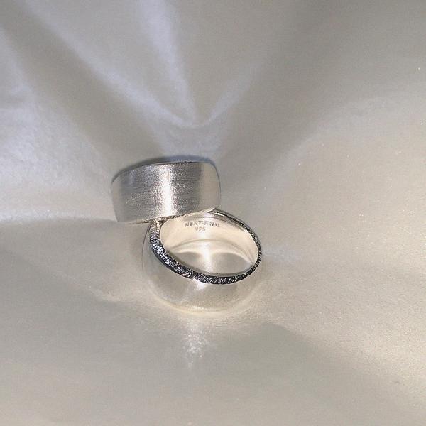 Crescent silver ring (M)