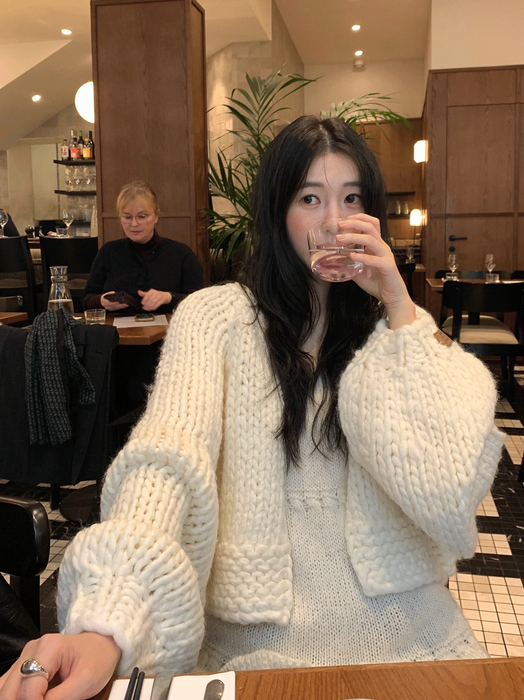 AV. Handmade Balloon Cardigan