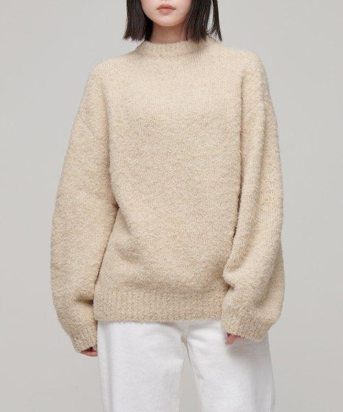 우먼즈 부클 릴렉스드 크루 넥 니트 [크림 베이지]