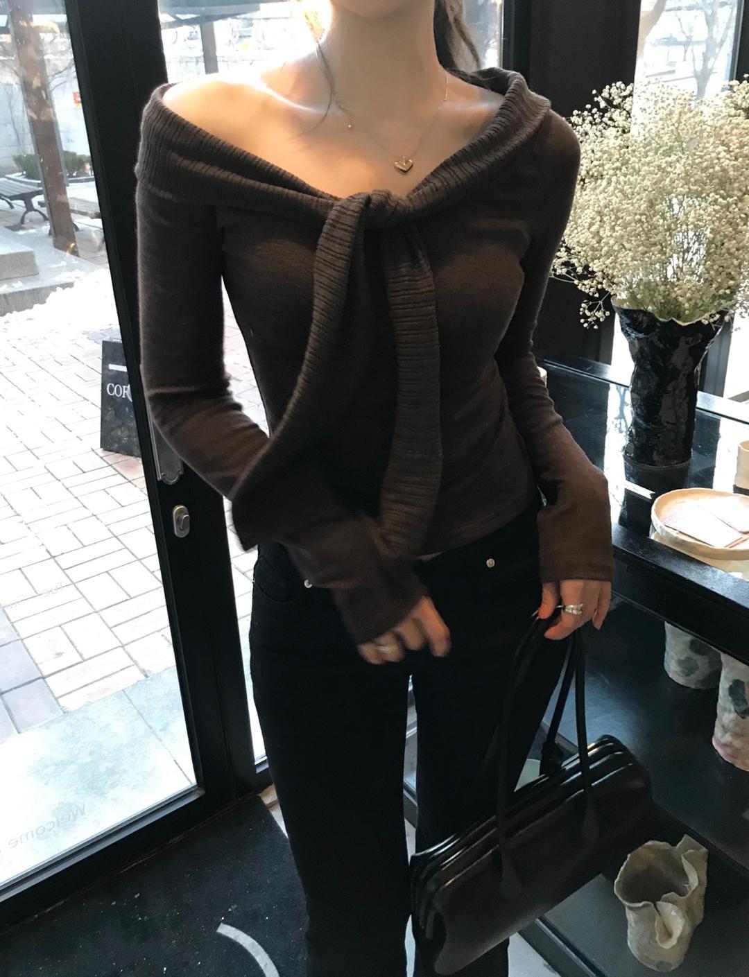 온즈 [Best♥️] Rena top