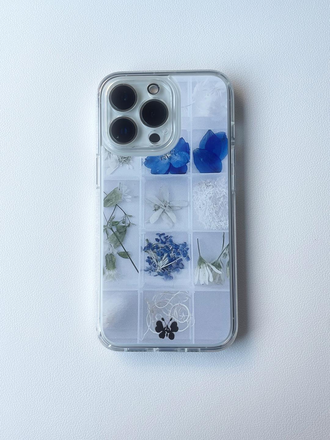 Winter Flowers Phone case