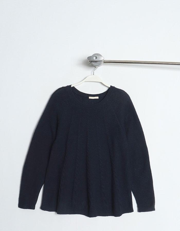 studio CLIP Cable Flared Knit