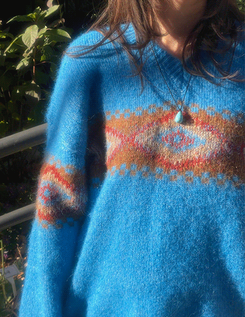 온고 레겐 브이넥 니트