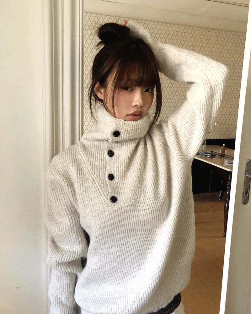 [고퀄리티💕] 초루 터틀넥 버튼 니트
