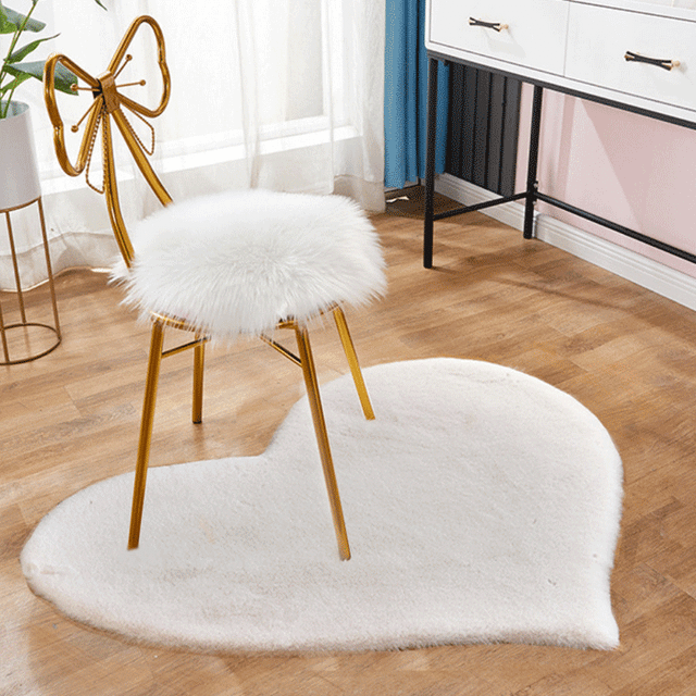 [오늘출발!]하트 페이크퍼 거실 침실 러그 욕실 발매트 인테리어 카페트 물세탁