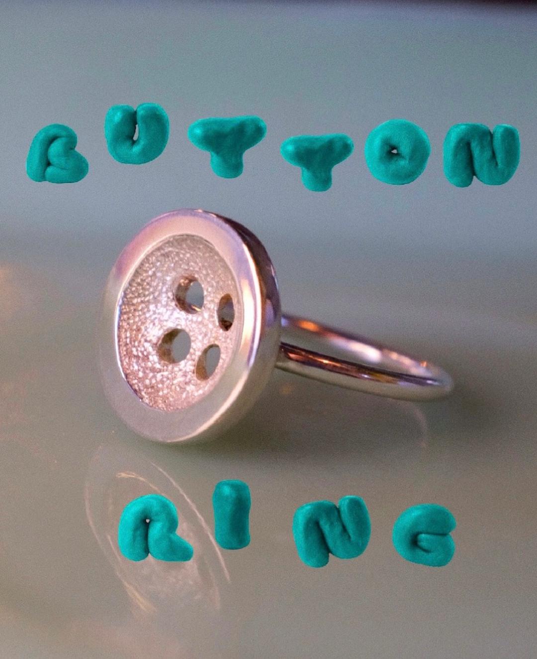 Button ring