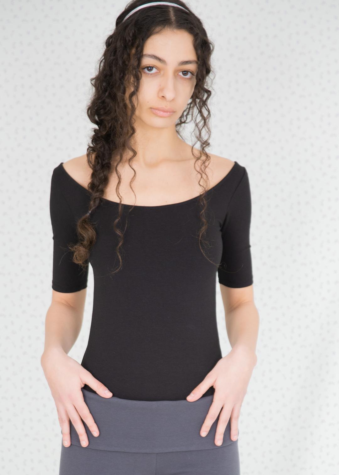 Yera Tee - black