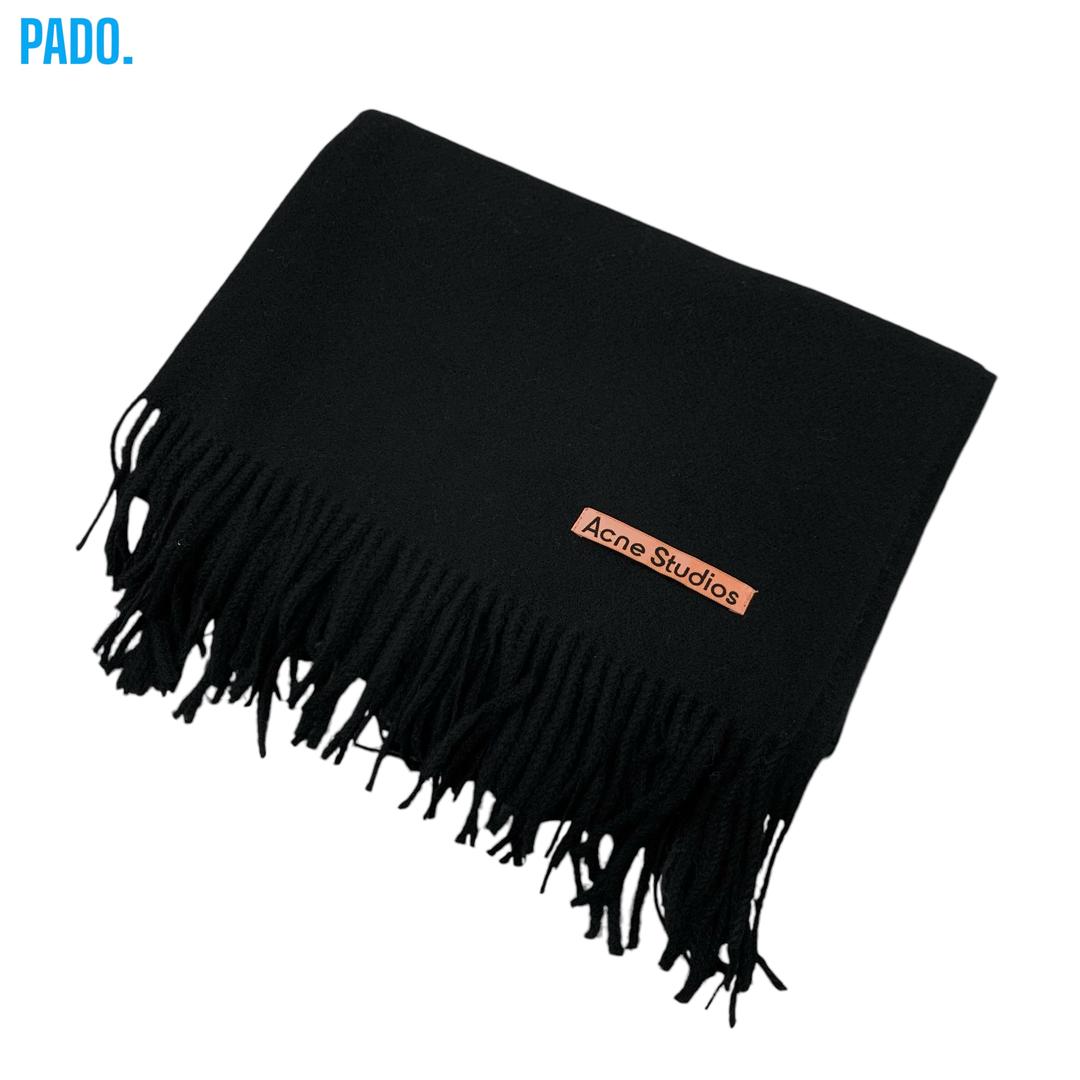 아크네 핑크라벨 머플러 (블랙)