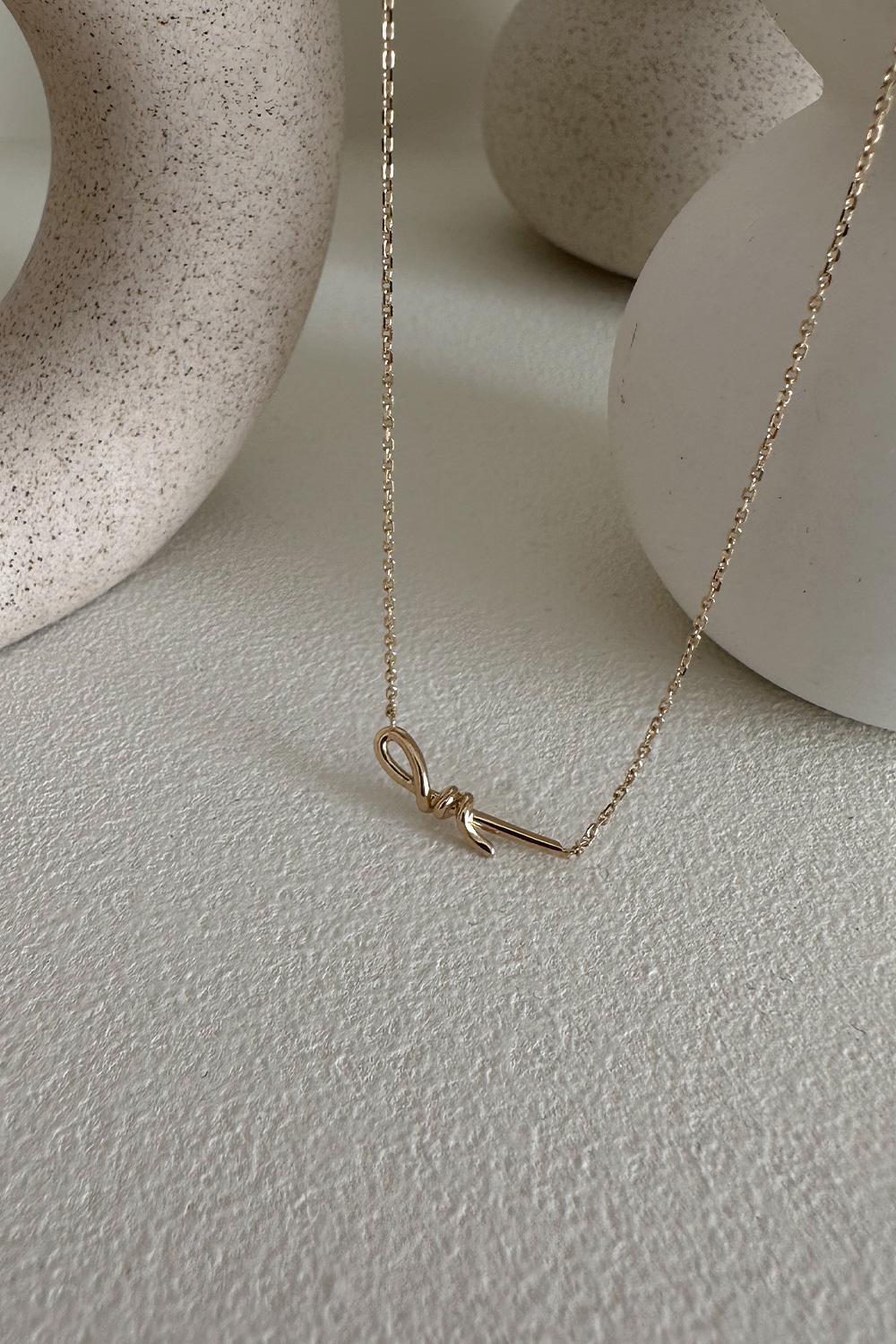 14k knotted bar necklace