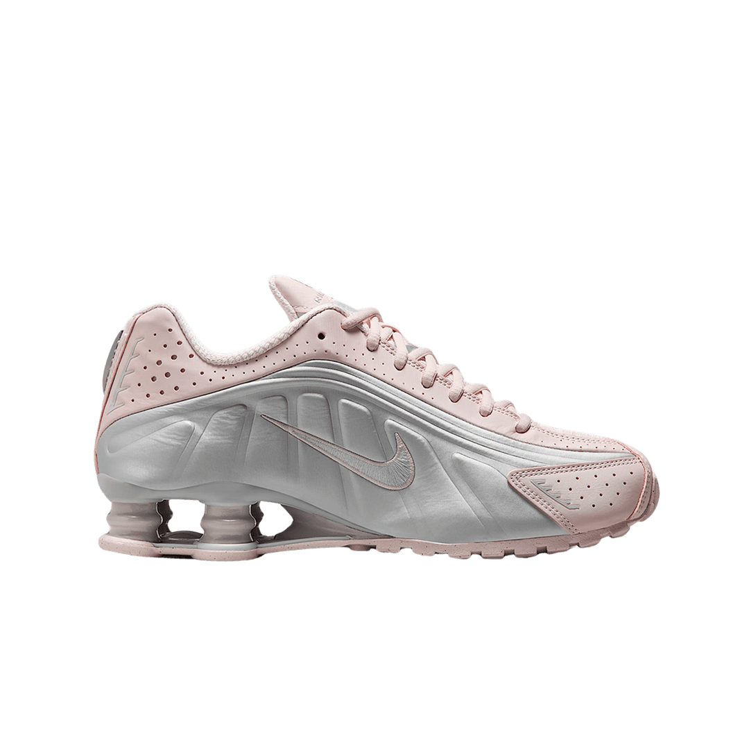 (W) Nike Shox R4 Barely Rose Metallic Platinum