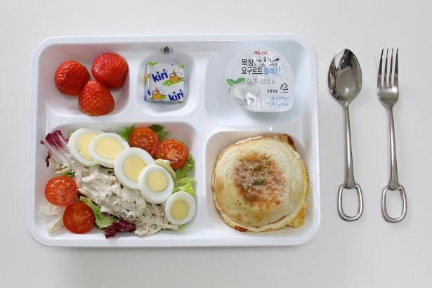 국내제작 화이트 심플 5구 식판