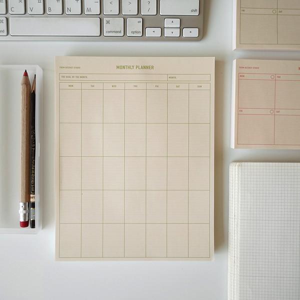 New Monthly Planner, Green