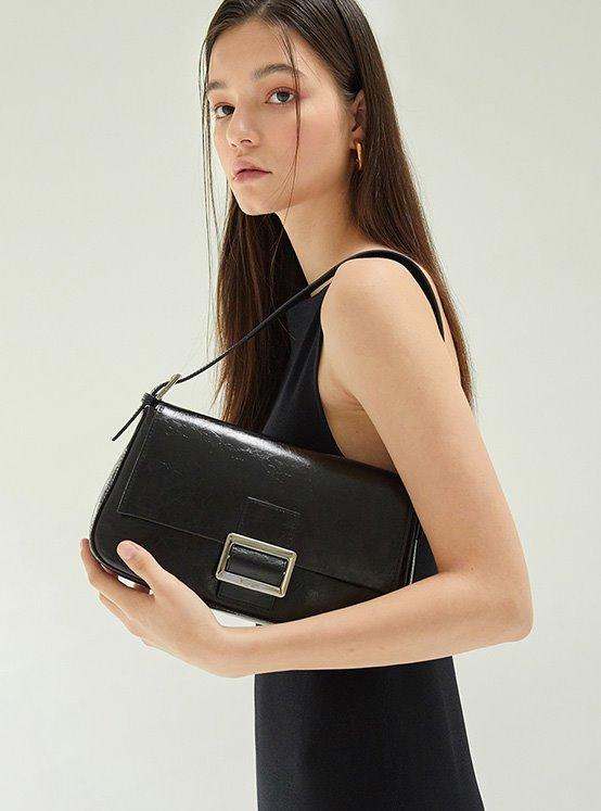 Wrinkle Leather Luke Bag in Black VX1MG105-10
