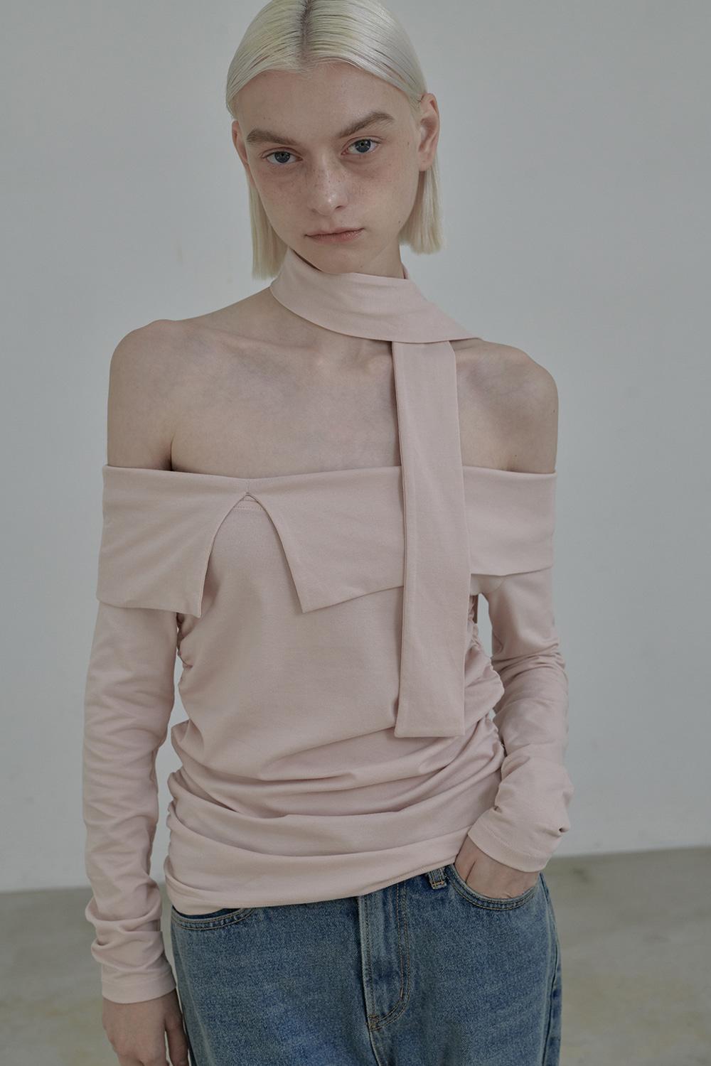 Off-Shoulder scarf t-shirt - Pink