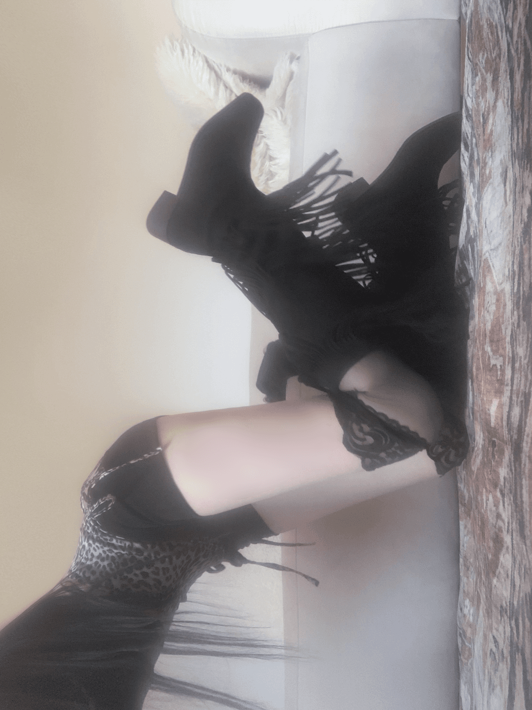 Grannon Vintage Tassel Boots (black)