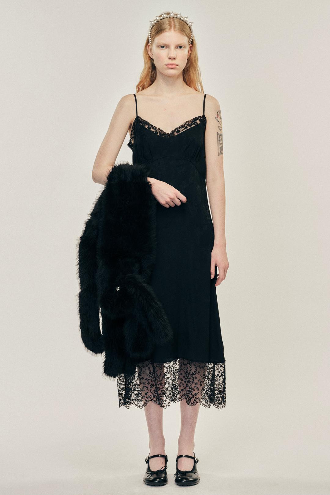 Deep Lace Trim Slip Dress - Black / 6