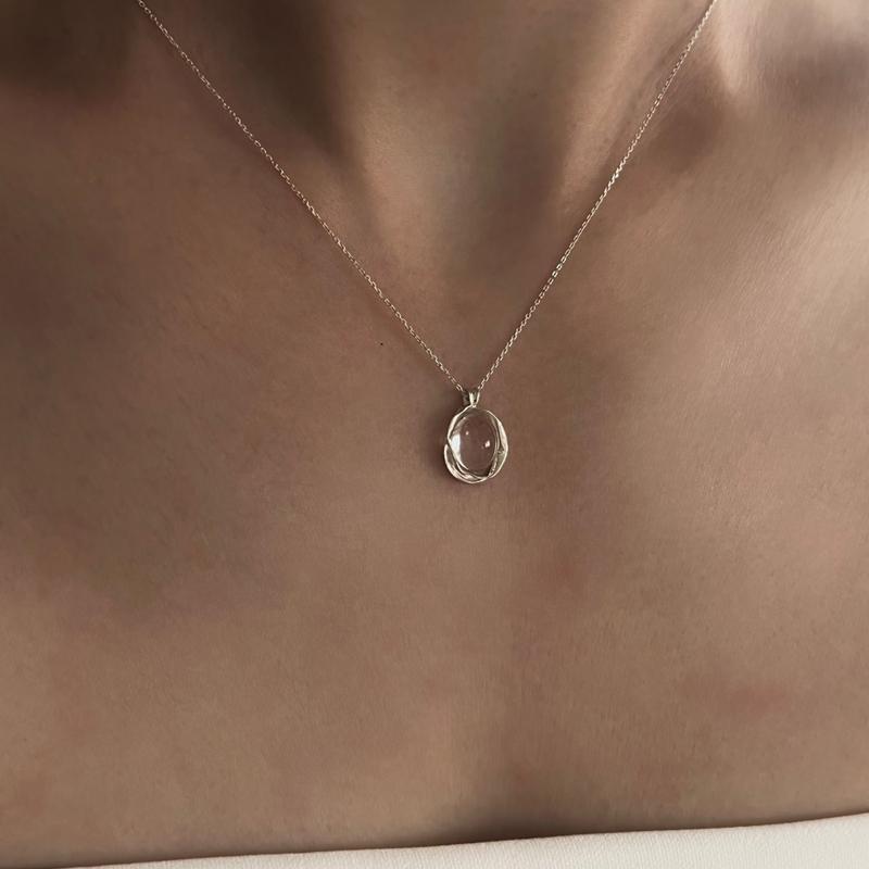 The rose' crystal necklace 2