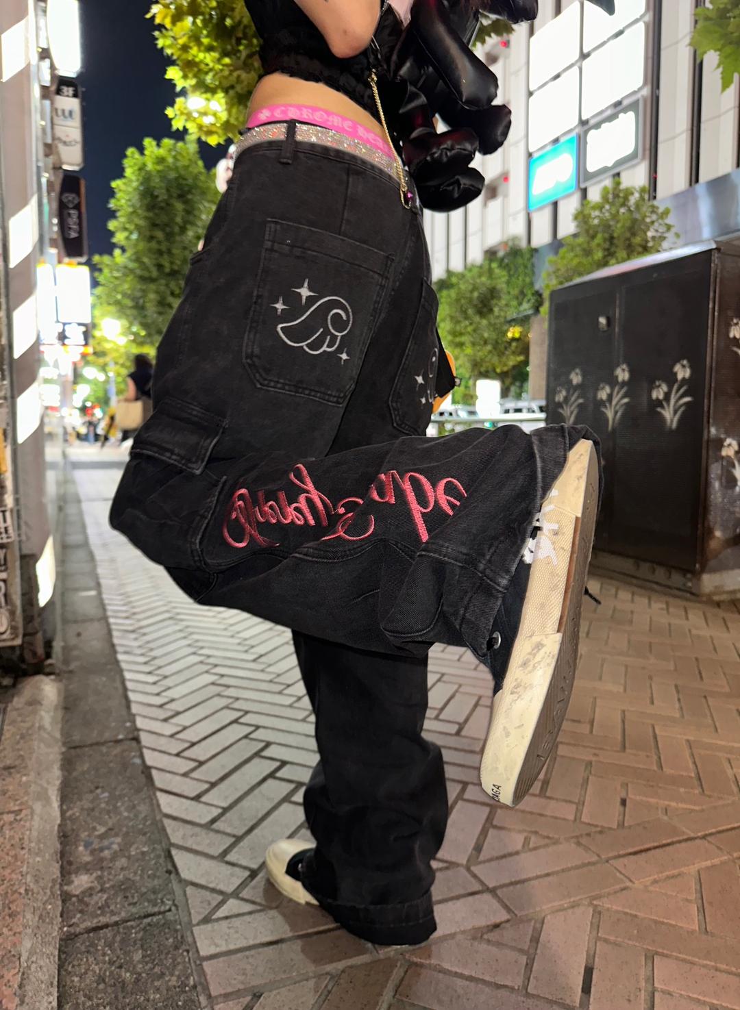 Embroidery Washed Multi-Pocket Denim Pants