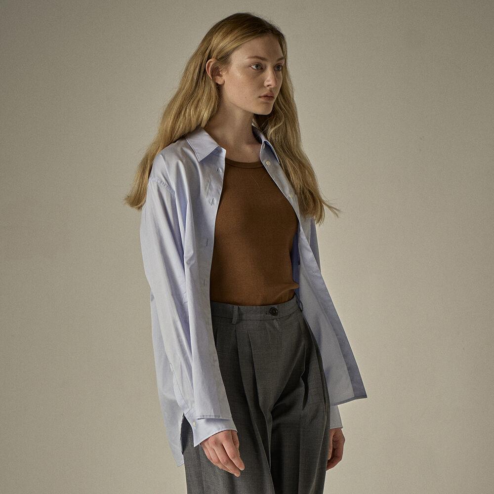 오버핏 시그니처 셔츠_sky