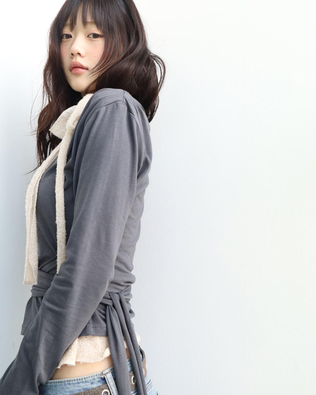 off strap tee (charcoal)