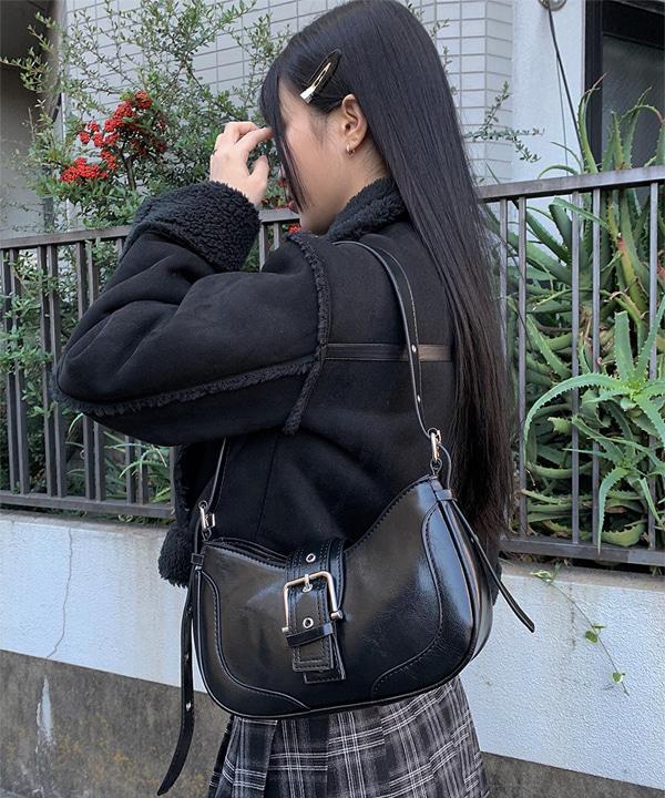 헤티 레더 버클 숄더백