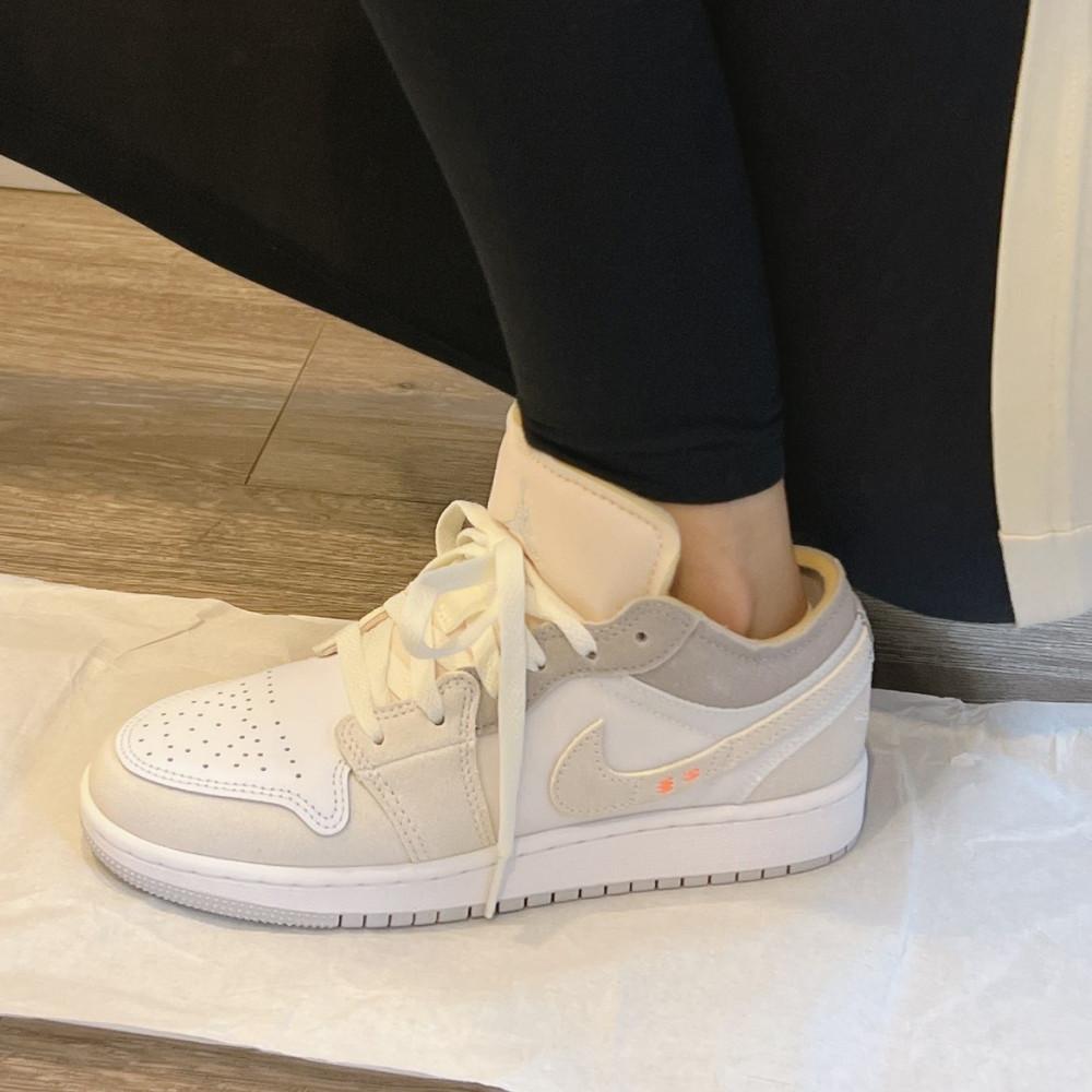 나이키 우먼스 에어 조던 1 로우 SE Craft DQ3727-100