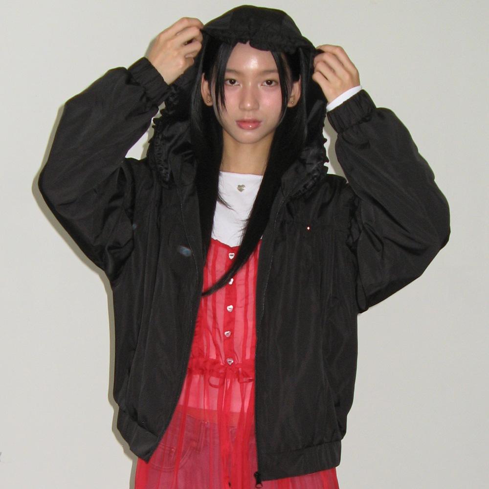 PENDANT FRILL HOODIE WIND JUMPER BLACK