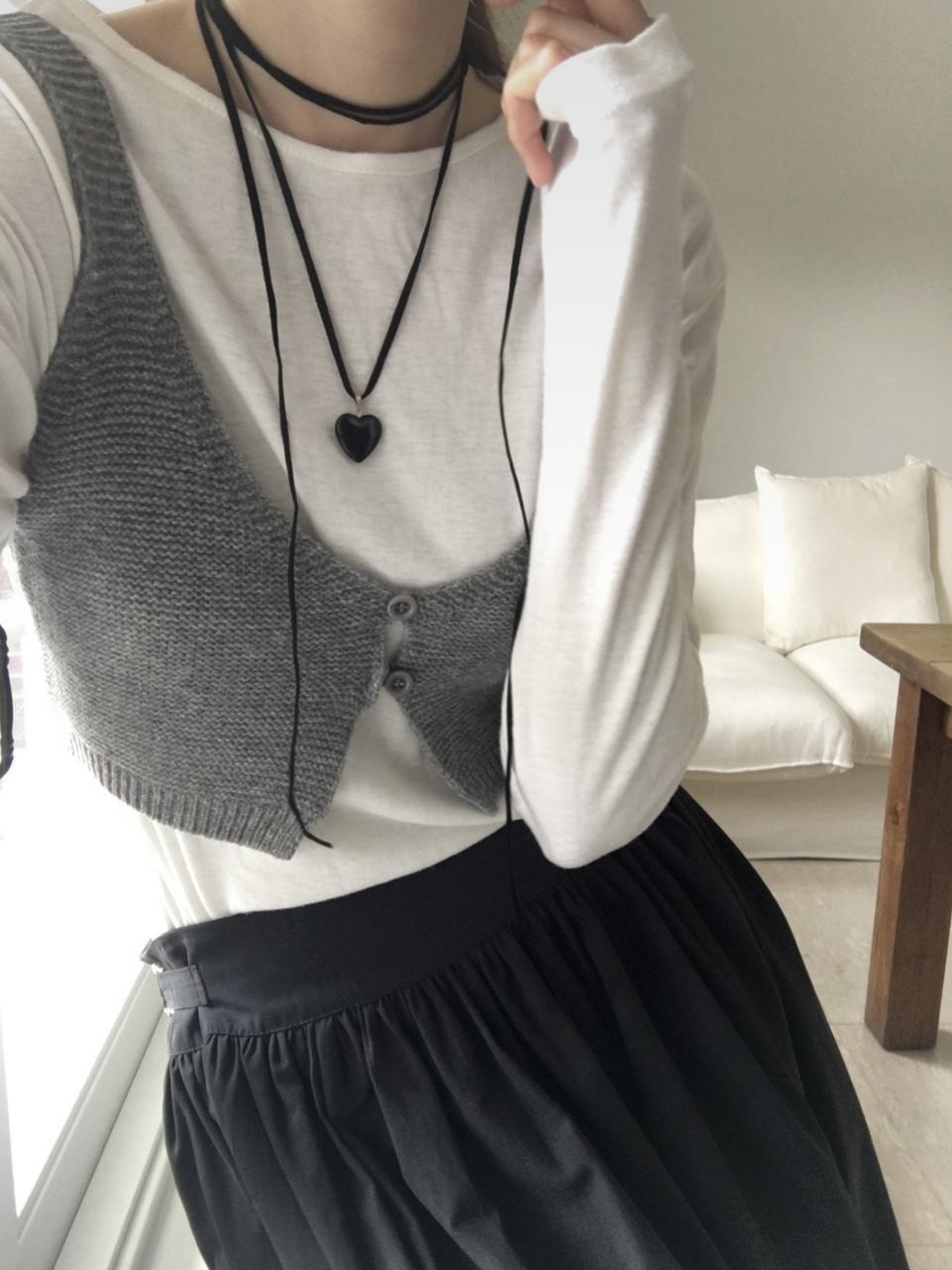 [COTT] 블랙 당일/ 버튼 니트 뷔스티에 (3color)