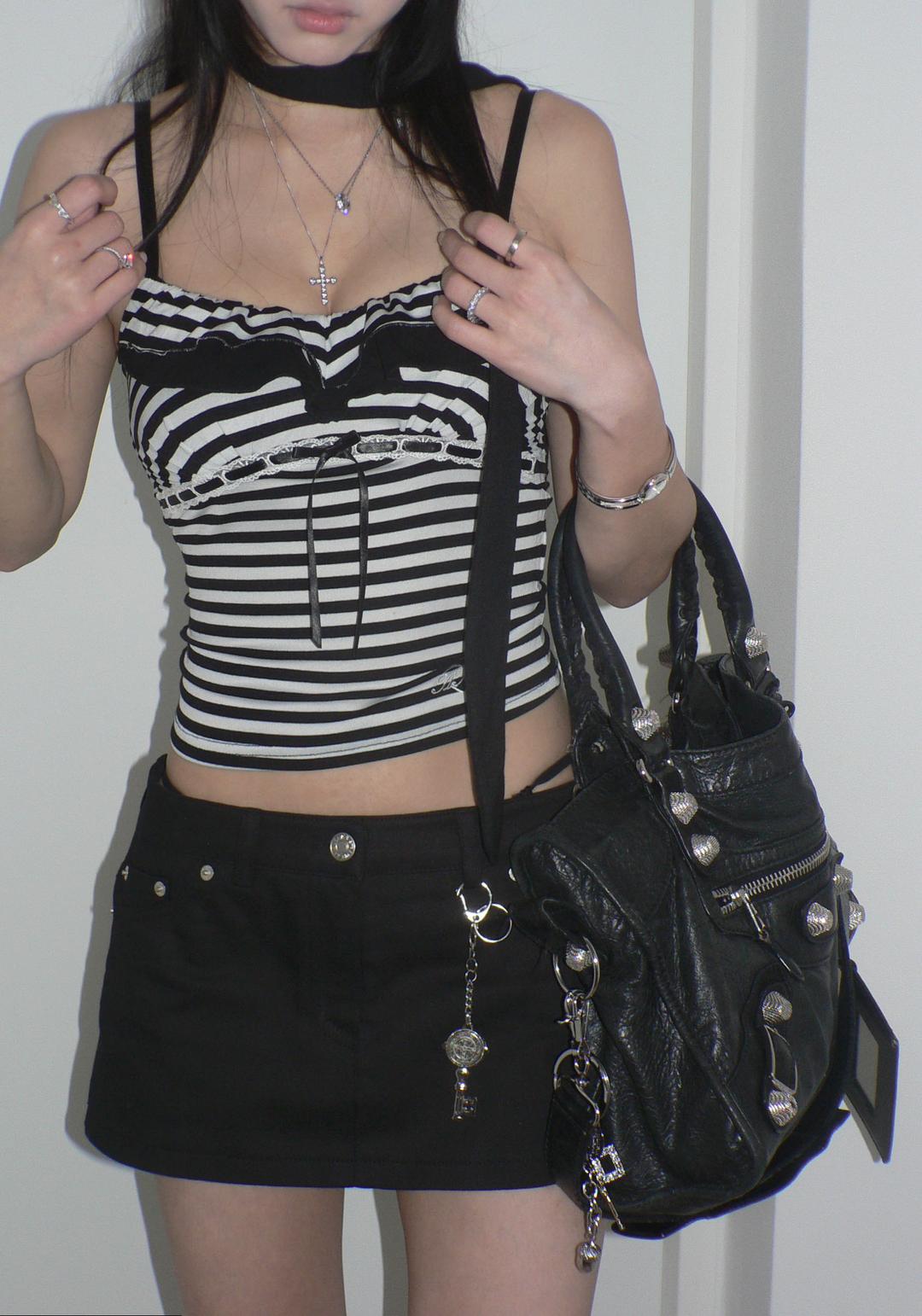vintage ruffle top