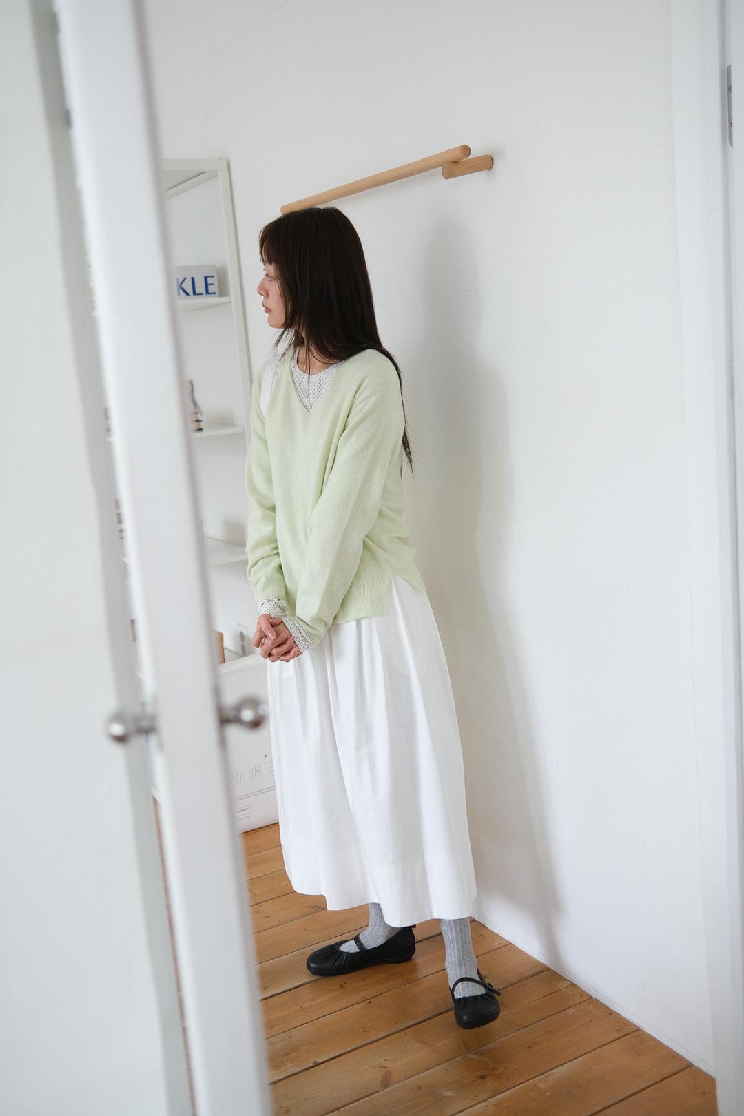 Pure v neck wholegarment knit (3col)