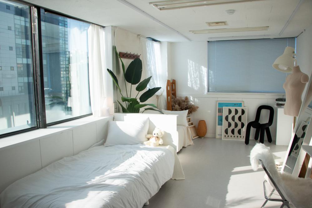 서울 동대문 자연광 셀프 무인 렌탈 화이트 스튜디오 쇼핑몰 유튜브 촬영 단독 공간대여