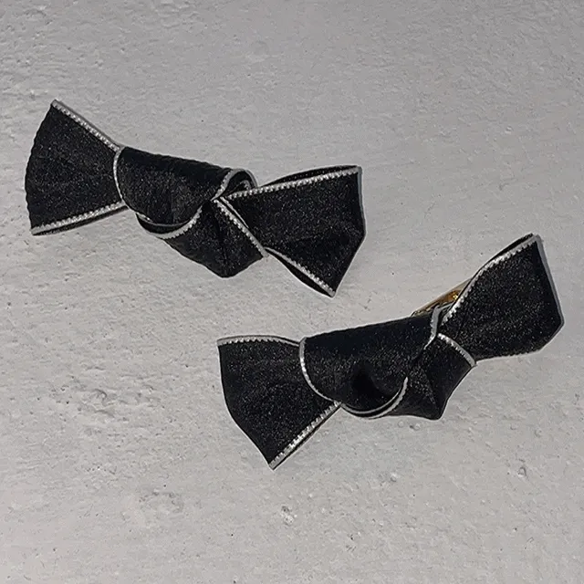 (1+1할인) 쁘띠 리본 매듭 집게핀 (2color)