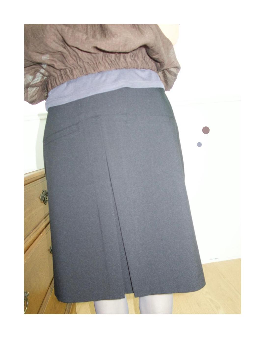 뮤로우 508 / CENTER PLEATS MIDI SKIRT