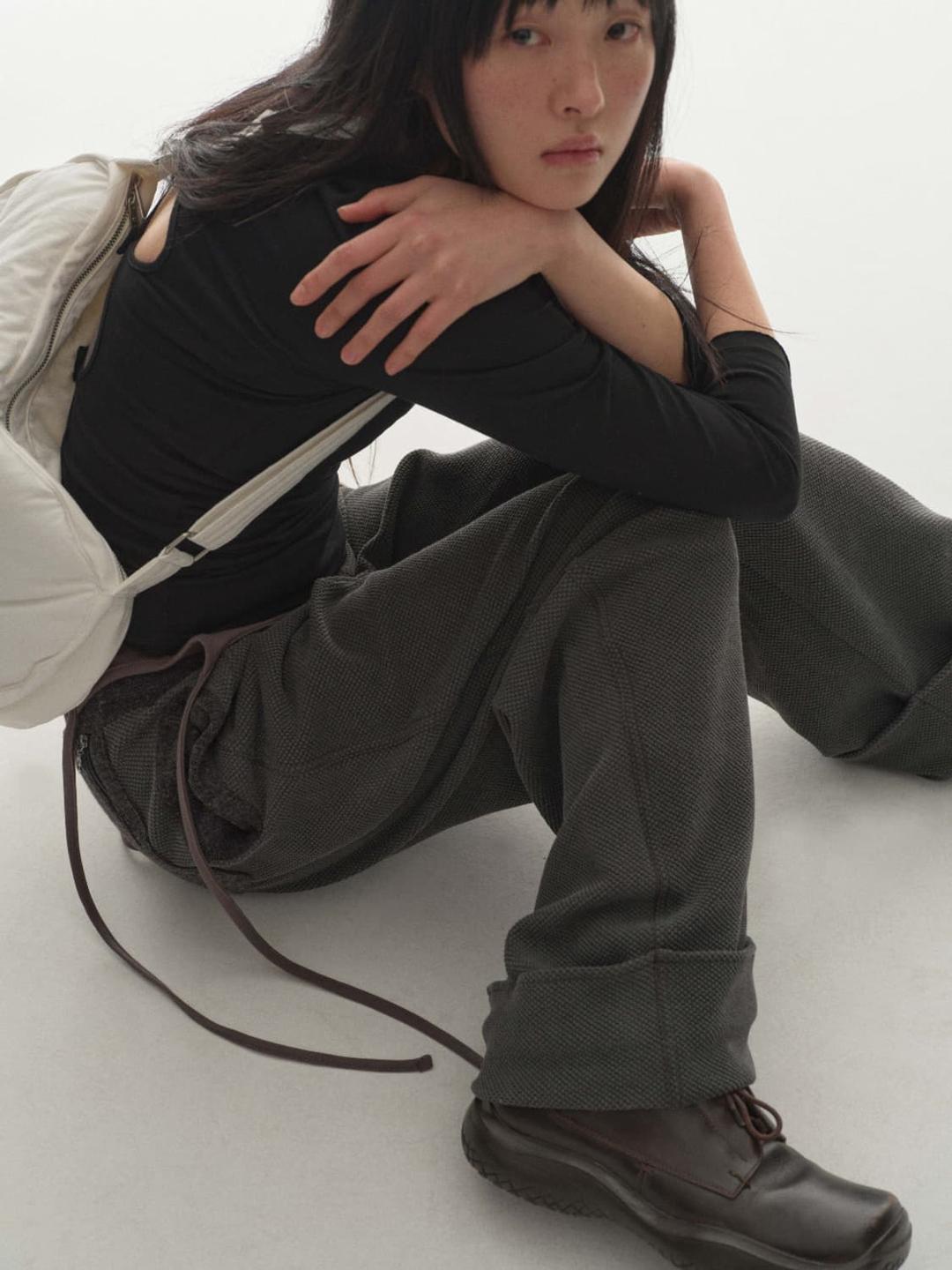 (완전새상품) 코이세이오 립드 밴드팬츠 (차콜) | 후루츠패밀리