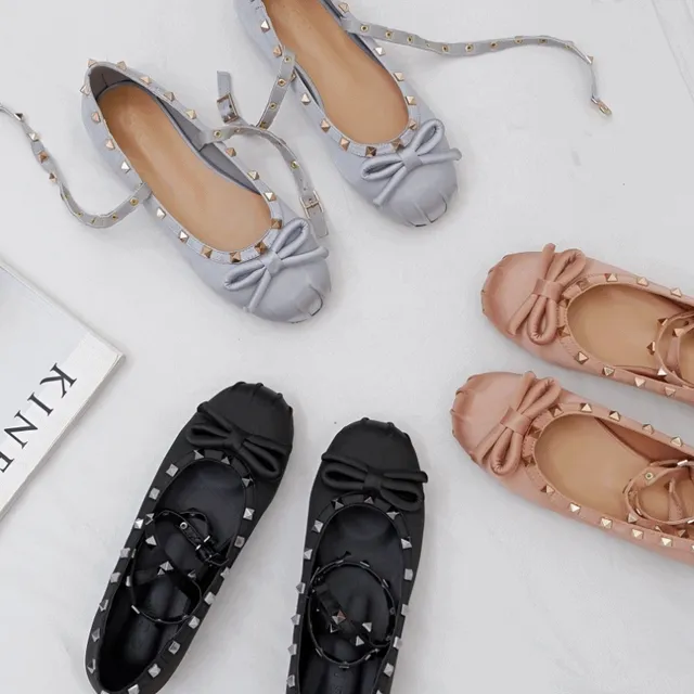 새틴 리본 스터드 스트랩 플랫슈즈 1cm