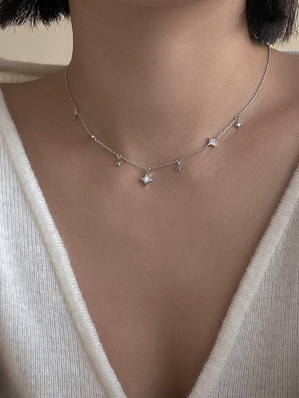Assemble necklace