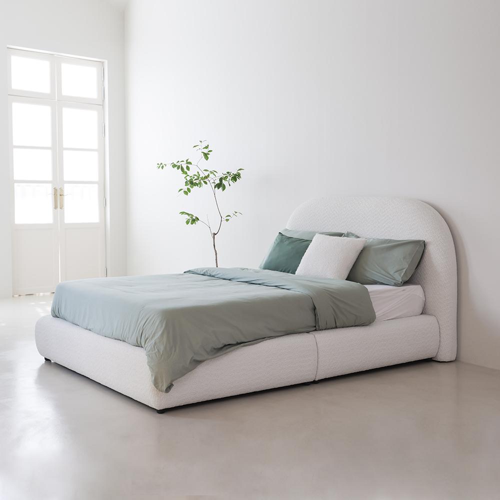 IHOP BED (LK)