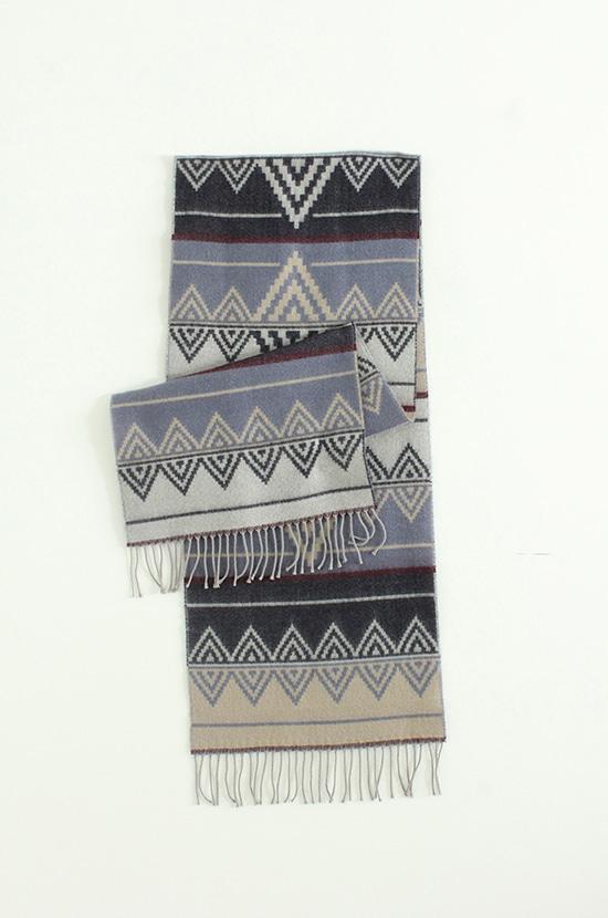 ethnic pattern tassel muffler
