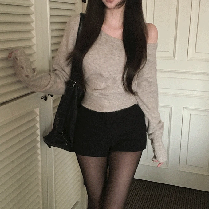 [겨울신상] 네이드 울6% 입술넥 오프숄더 버튼 니트 -4 color