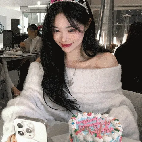 벌스데이 오프숄더 니트