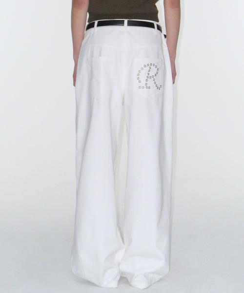Eyelet R Pocket Curved Pants - White